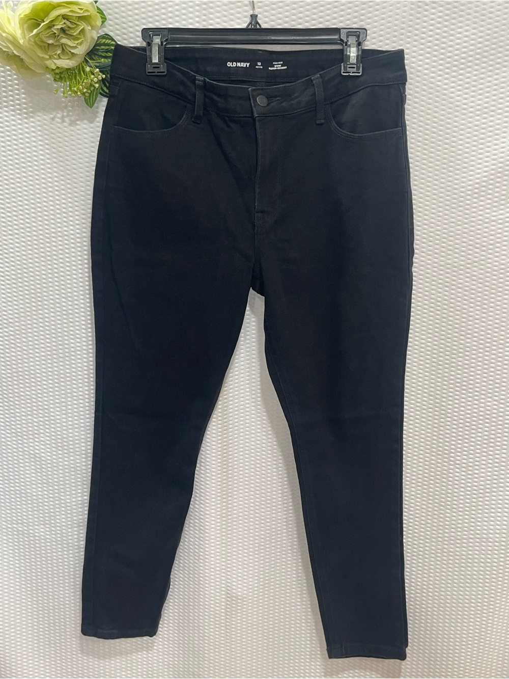 Old Navy WOW Super Skinny Jeans Women’s 12 Petite Black High Rise Stretch
Old N